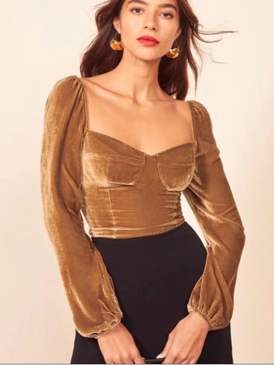 Reformation Tops - Reformation Mallory Velvet Top Size 8